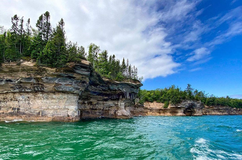 Pictured Rocks. PC: Instagram user @relishthejourney