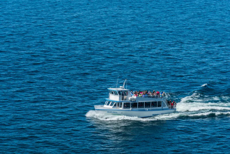 Pictured Rocks Cruises